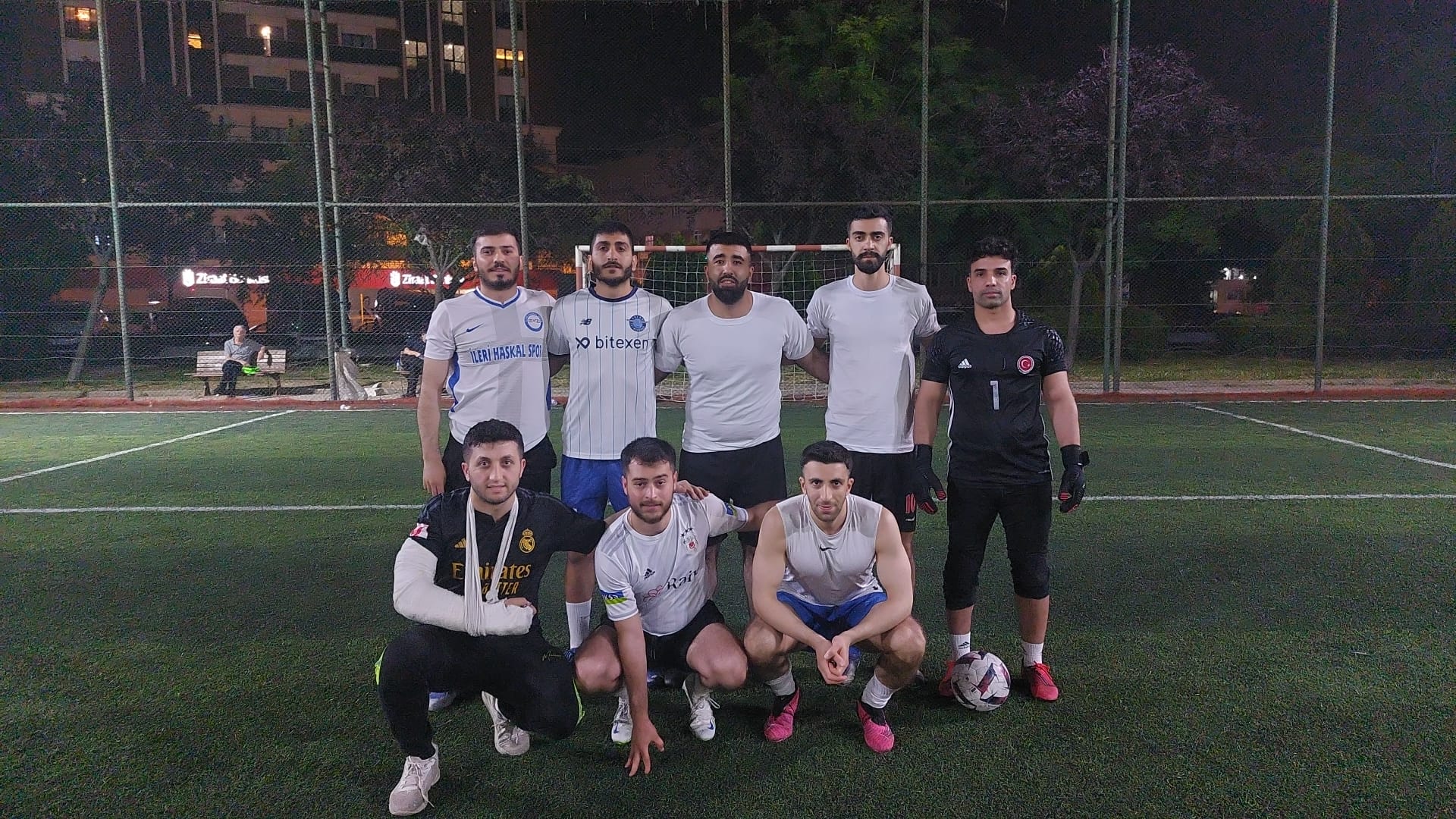 ROKET - SHQPTAR UNTED